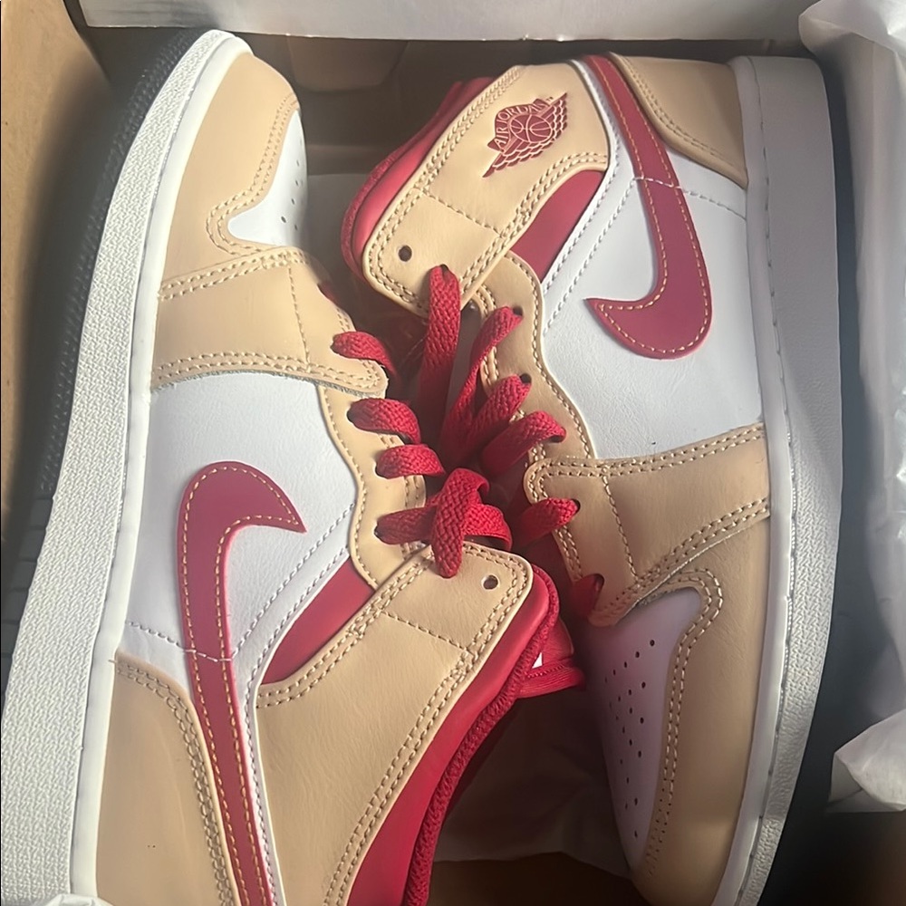 Air Jordan 1 mid white onyx/light curry white